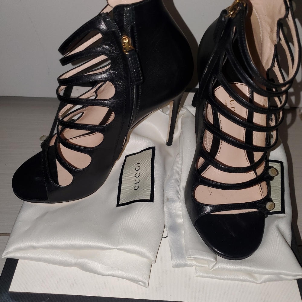 Authentic GUCCI SHOES - Picture 3 of 4